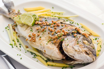 Dorade gebraten
