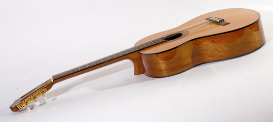 guitare classique espagnole couchée