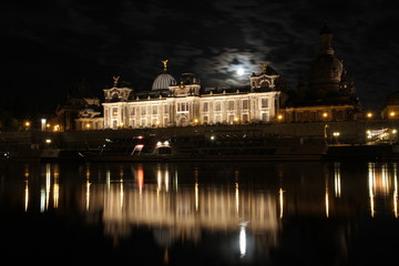 Obraz premium Dresden at night