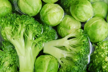 Zelfklevend Fotobehang brussels sprouts and broccoli © severija