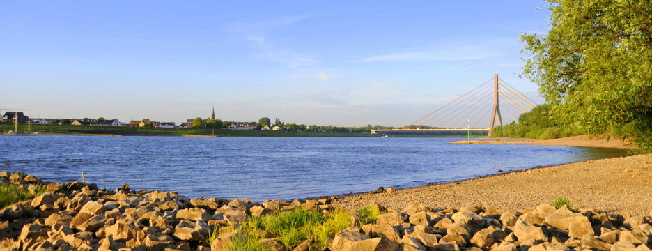 Br&uuml;cke am Rhein