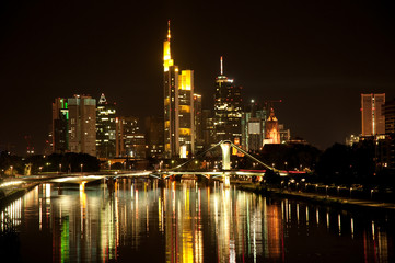Fototapeta na wymiar Frankfurt - Main - Skyline