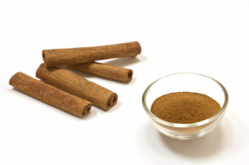 Cinnamon sticks and ground cinnamon