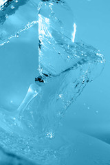 Fototapeta na wymiar water in cocktail glass
