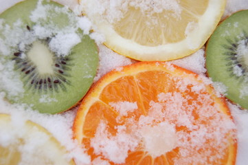 Owoce na śniegu