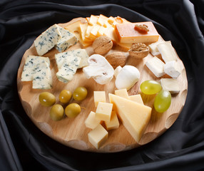 big group of cheeses