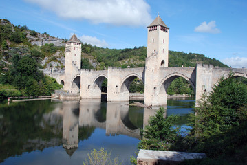 Fototapeta na wymiar le pont Valantré