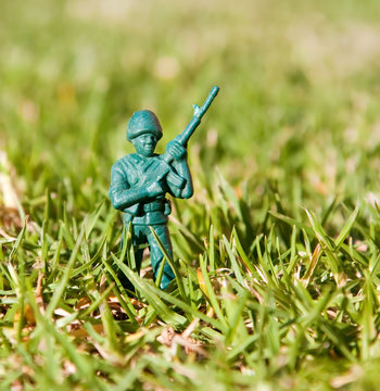 Plastic toy soldier