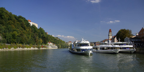 Passau - Flußkreuzfahrtschiffe