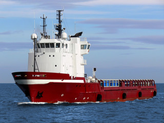 Supply Vessel D1 © Alan Smillie