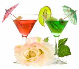 Rose and two glasses of cocktails