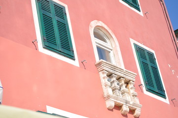 Balcone e persiane
