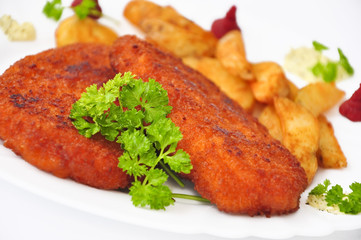 Putenschnitzel mit Kartoffelecken
