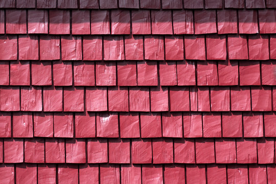 bardeaux rouges rev&ecirc;tement fa&ccedil;ade maison