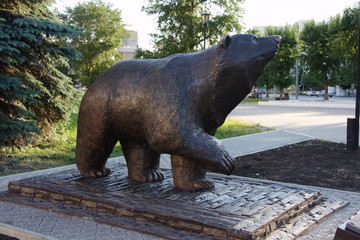 Bronze sculpture of a bear in the city of Perm