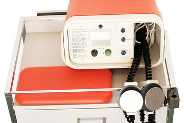 Defibrillator