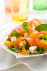 carrot salad with spinach