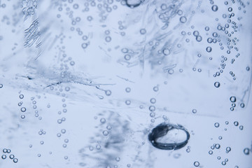 prickelndes Mineralwasser
