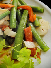 Schnittbohne mit paprika und pilze