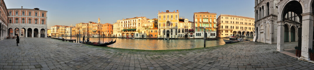 Venedig Grand Canale bei Sonnenuntergang Nähe Rialto Panorama