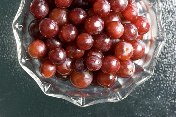 Bowl of red grapes.