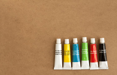 generic (not branded) oil paint tubes
