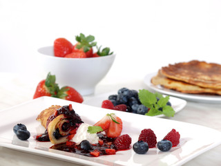 Pfannkuchen mit Beeren