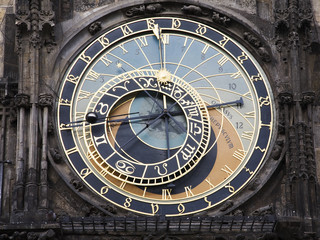 Uhr