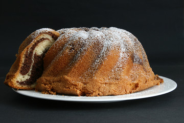 Gugelhupf angeschnitten