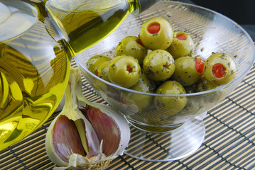 green olives stuffed with pimento