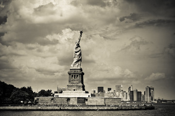 Freiheitsstatue in New York City, monochrom