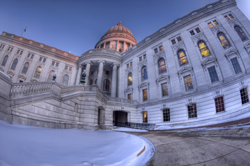 Obraz premium High Dynamic Range (HDR) image of Wisconsin State Capitol
