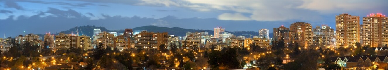 Fototapeta na wymiar Wyszywane panorama Santiago, Chile, Ameryka Południowa