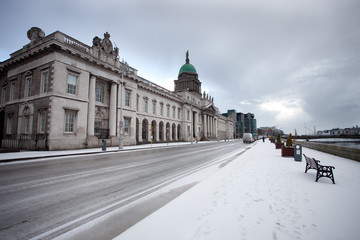Dublin snow - obrazy, fototapety, plakaty