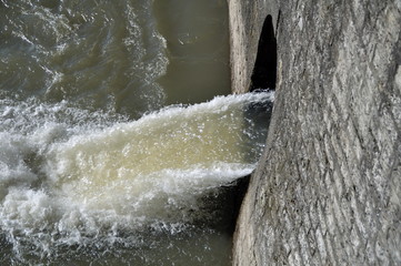 Auslauf Wasserkraftwerk