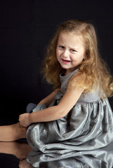 Naklejka premium Beautiful young girl
