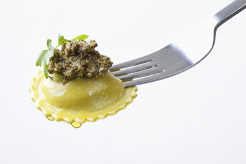 Margherite gefüllt mit Ricotta und Spinat