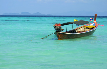 Fototapeta na wymiar Traditional longtail boat in Andaman sea, Thailand