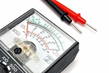 Multimetro analogico