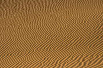 Algérie, randonnée dans la Tadrart rouge