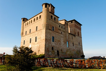 Castello di Grinzane Cavour