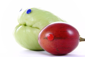 La chayotte et le tamarillo