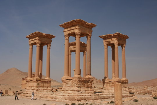 Säulen in der römischen Ausgrabungsstätte Palmyra - Syrien