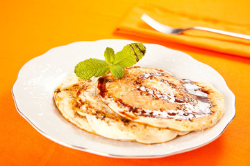 pancakes drizzled in caramel