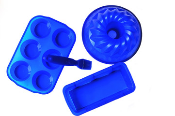 silicone baking cups with cake paintbrush