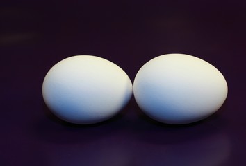 zwei  Eier