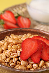 Honey cereals with strawberries