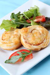 Puff pastry nests