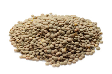 lenticchie su fondo bianco
