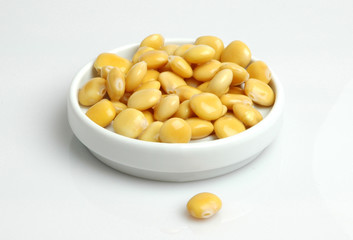Pires com tremoços - Lupine dish